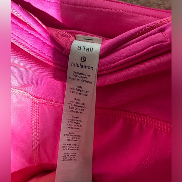Women’s Lululemon Speed Up Short Long *4” Updated Fit
Size 8 - Picture 3 of 7